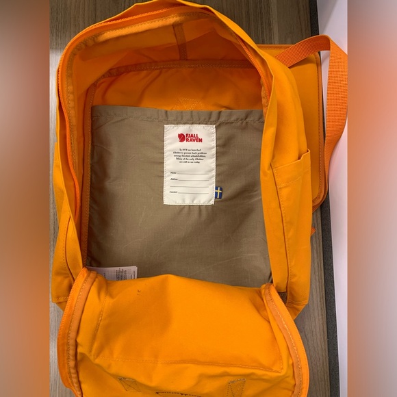 Fjallraven Kanken No 2 16L - Picture 2 of 4
